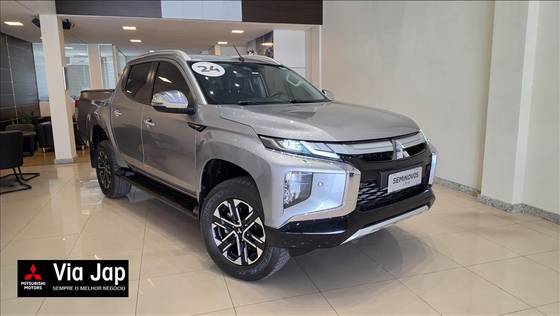 MITSUBISHI L200 TRITON 2.4 16V TURBO DIESEL SPORT HPE-S CD 4P 4X4 AUTOMÁTICO MITSUBISHI L200 TRITON 2.4 16V TURBO DIESEL SPORT HPE-S CD 4P 4X4 AUTOMÁTICO